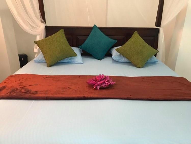 Crescent Resort كالي المظهر الخارجي الصورة